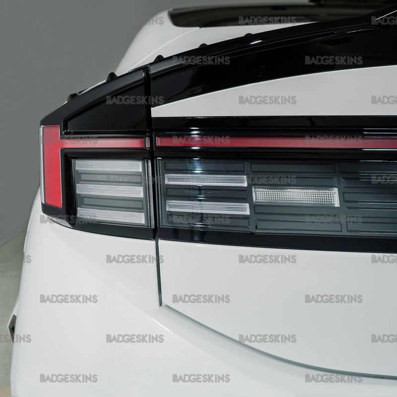 Load image into Gallery viewer, Hyundai - 8G FL - Sonata - Hatch Taillight Clear Lens Black Out Kit