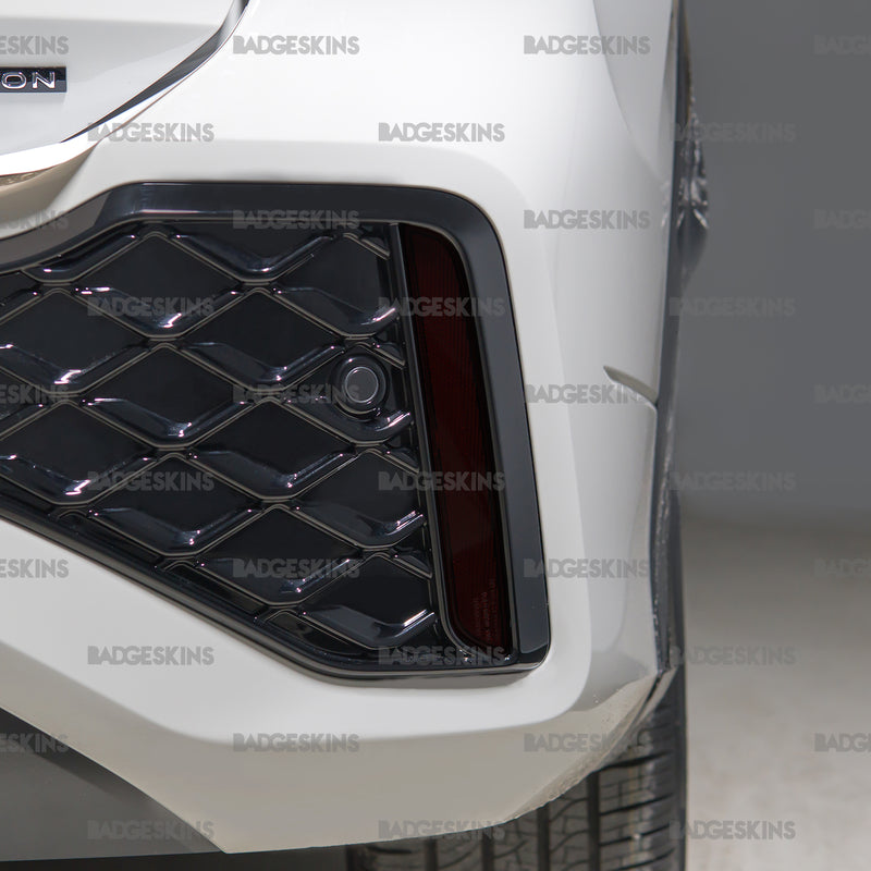 Load image into Gallery viewer, VW - MK3 - Tiguan - Rear Bumper Reflector Tint