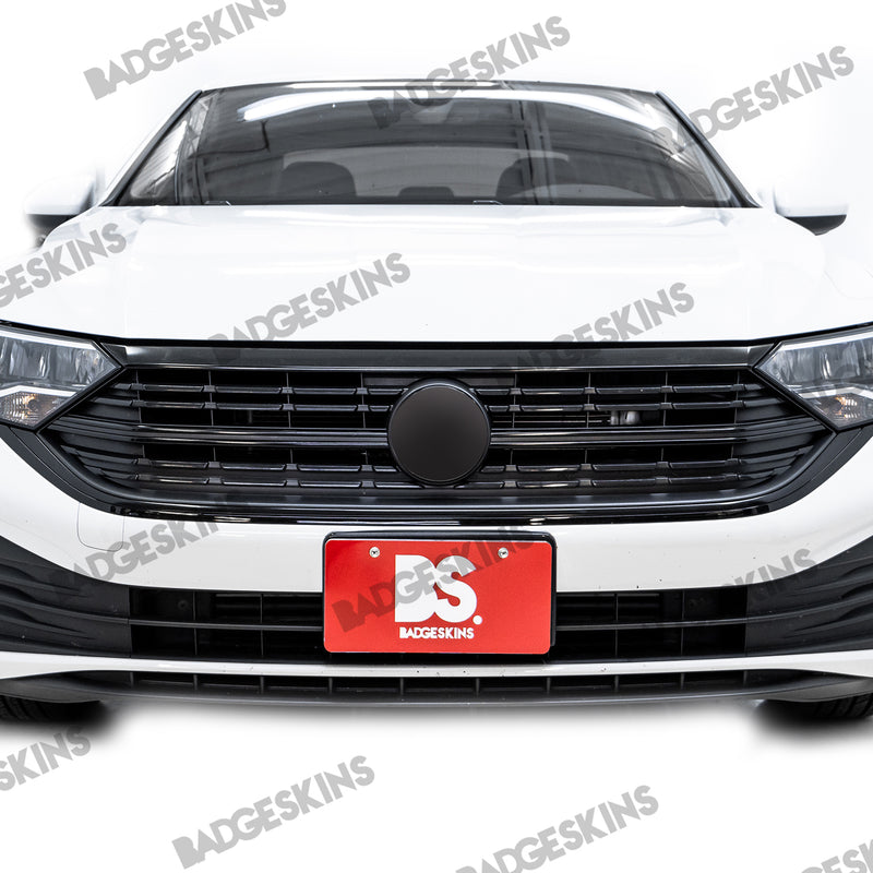 Load image into Gallery viewer, VW - MK7.5 - Jetta - Comfortline Front Grille Lower Chrome Delete