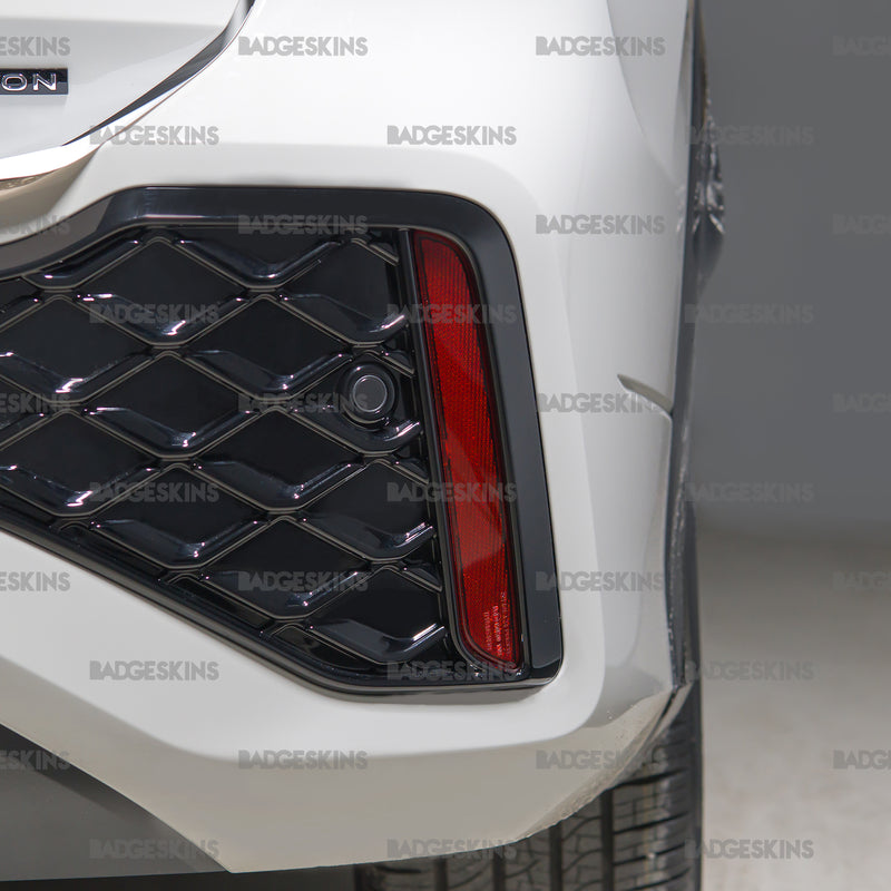 Load image into Gallery viewer, VW - MK3 - Tiguan - Rear Bumper Reflector Tint