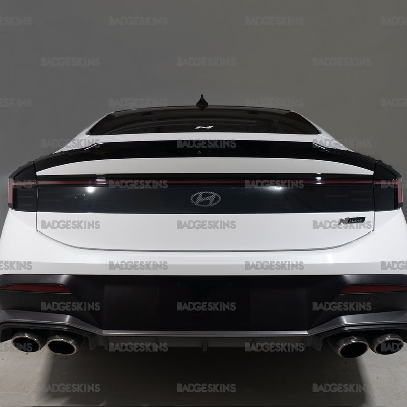 Load image into Gallery viewer, Hyundai - 8G FL - Sonata - Hatch Taillight Clear Lens Black Out Kit