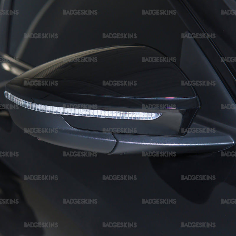 Load image into Gallery viewer, Audi - B10 - Q5/SQ5 - Side Mirror Indicator Tint