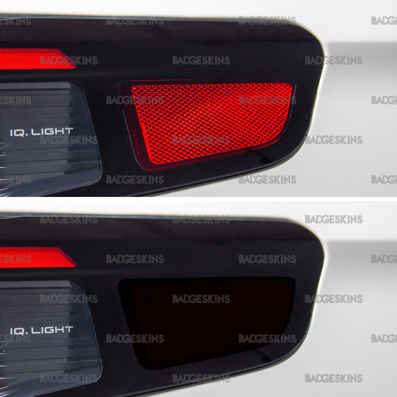 Load image into Gallery viewer, VW - MK3 - Tiguan - Taillight Side Reflector Tint