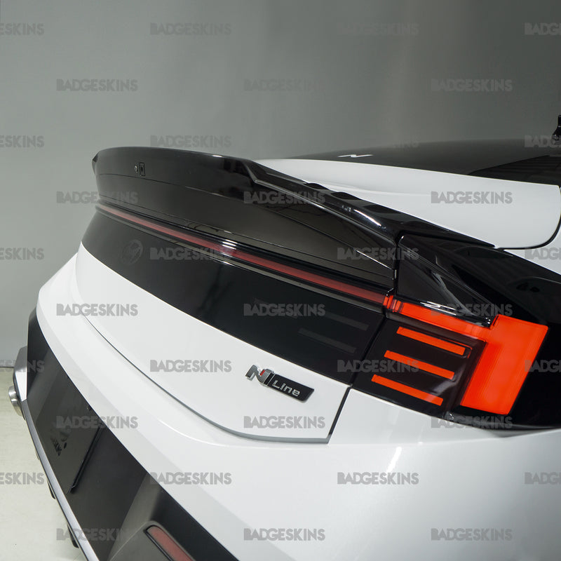 Load image into Gallery viewer, Hyundai - 8G FL - Sonata - Hatch Taillight Clear Lens Black Out Kit