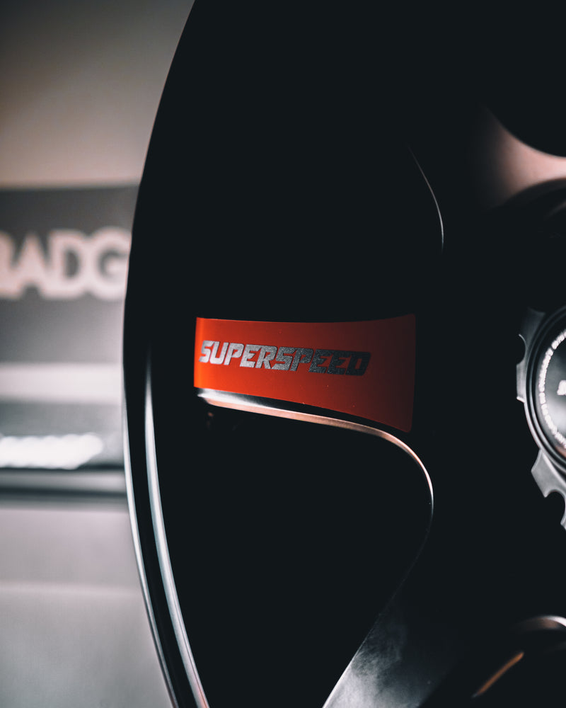 Load image into Gallery viewer, Superspeed - RF06RR Badgeskins Spoke And Barrel Overlay