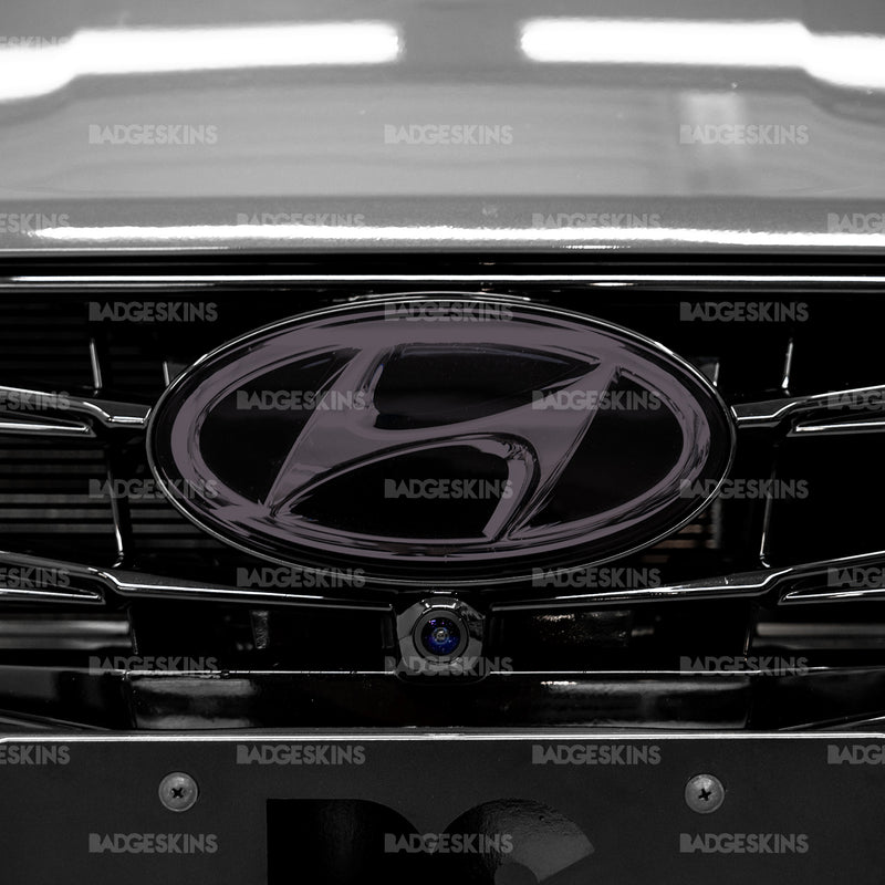 Load image into Gallery viewer, Hyundai - 8th Gen - Sonata - Front Smooth Tinted Hyundai Emblem Overlay