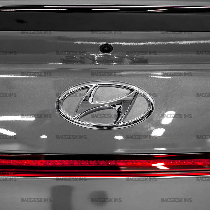 Load image into Gallery viewer, Hyundai - 8th Gen - Sonata - Rear Hyundai Emblem Overlay