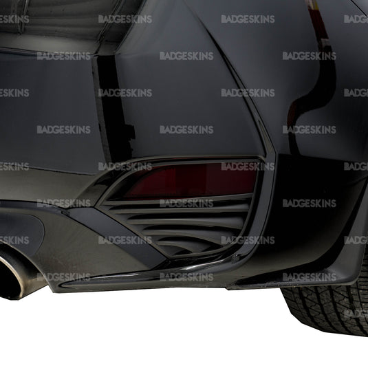 Infiniti - Q60S - Rear Bumper Reflector Tint