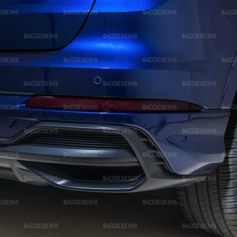 Load image into Gallery viewer, Audi - F3 - Q3 - Rear Bumper Reflector Tint