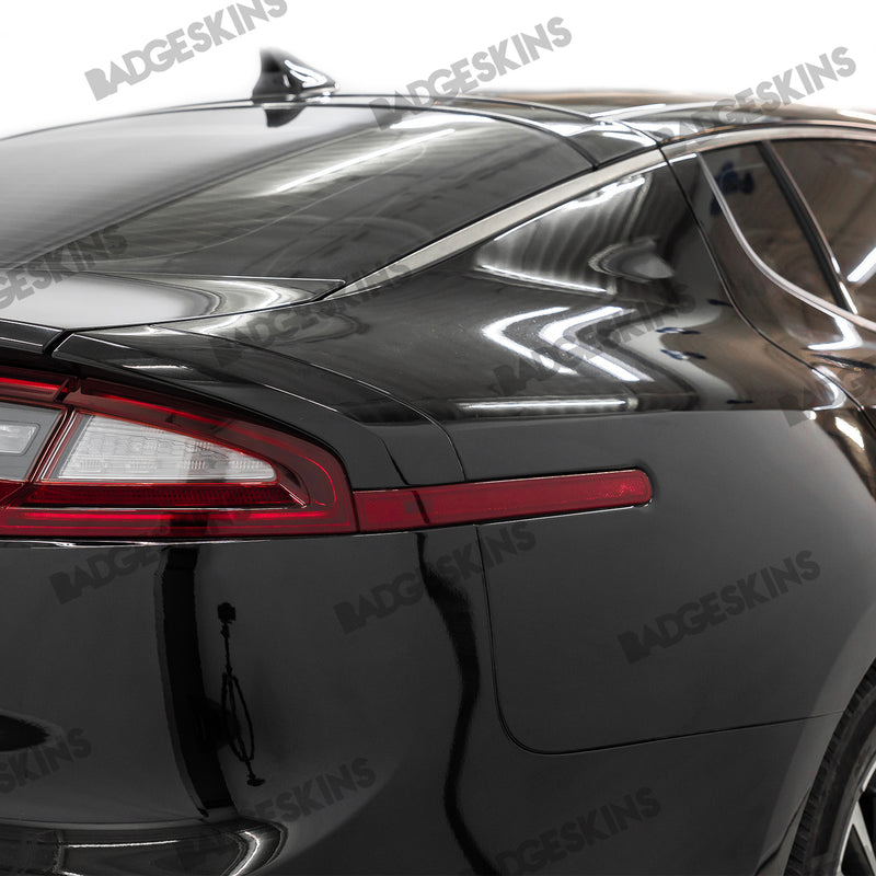 Load image into Gallery viewer, KIA - Stinger - Taillight Side Reflector