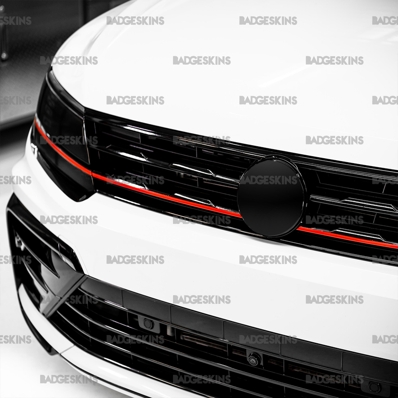 Load image into Gallery viewer, VW - MK2 - Tiguan - Front Grille Accent Stripe