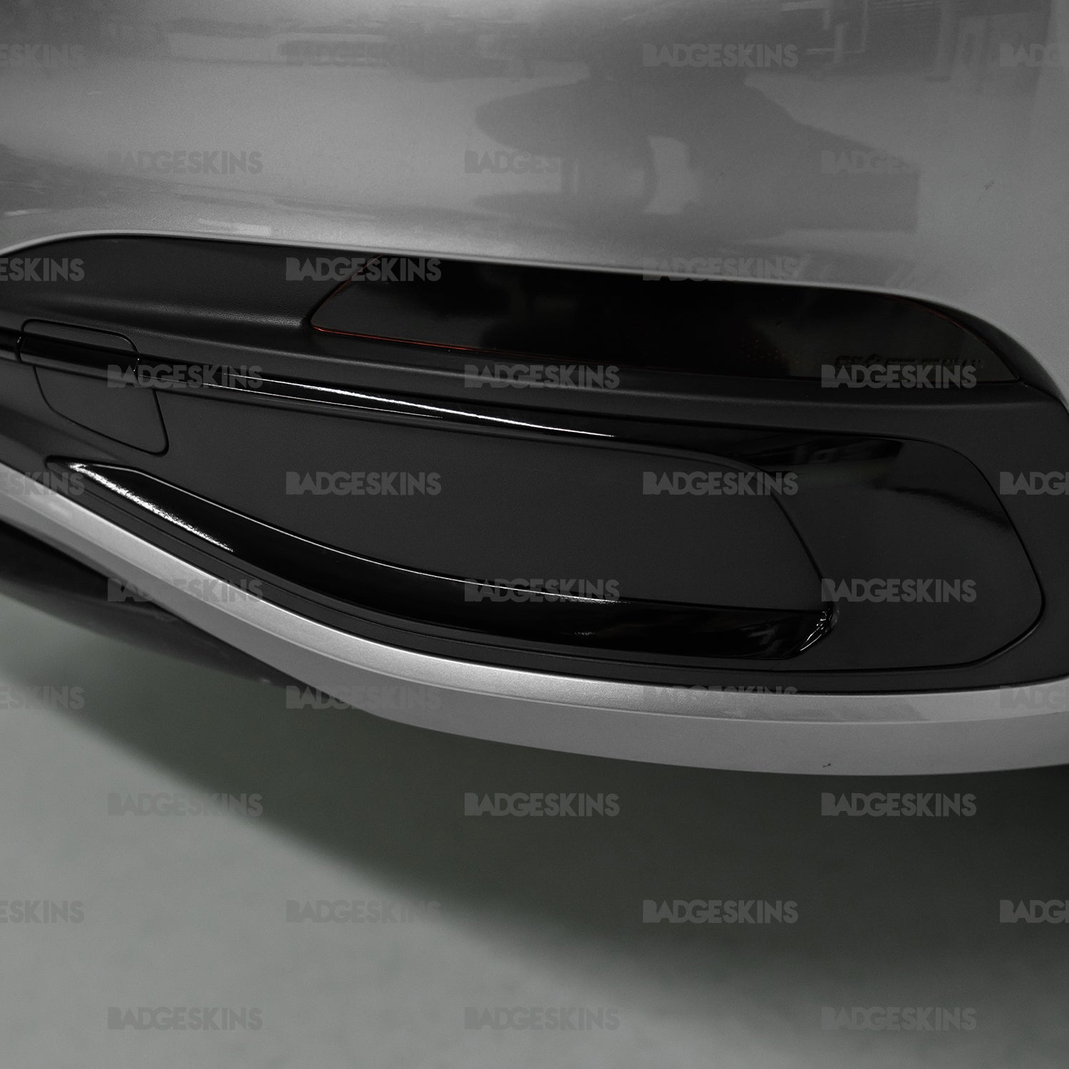 Chrome Delete Blackout Overlay For 2019-2021 VW Jetta MK7 Rear Diffuser Trim