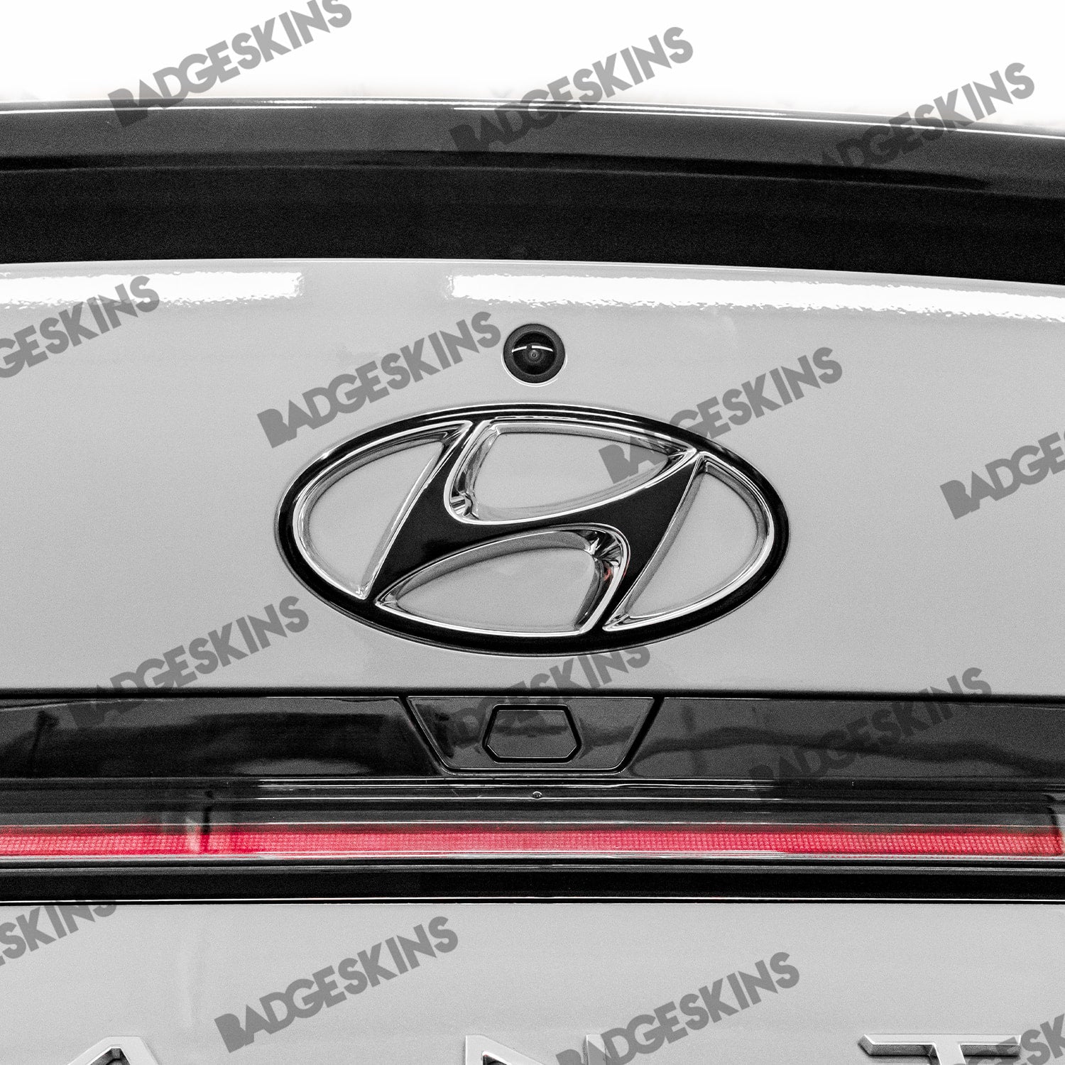 Hyundai - Gen 1 - Kona - Rear HYUNDAI Emblem Overlay – Badgeskins