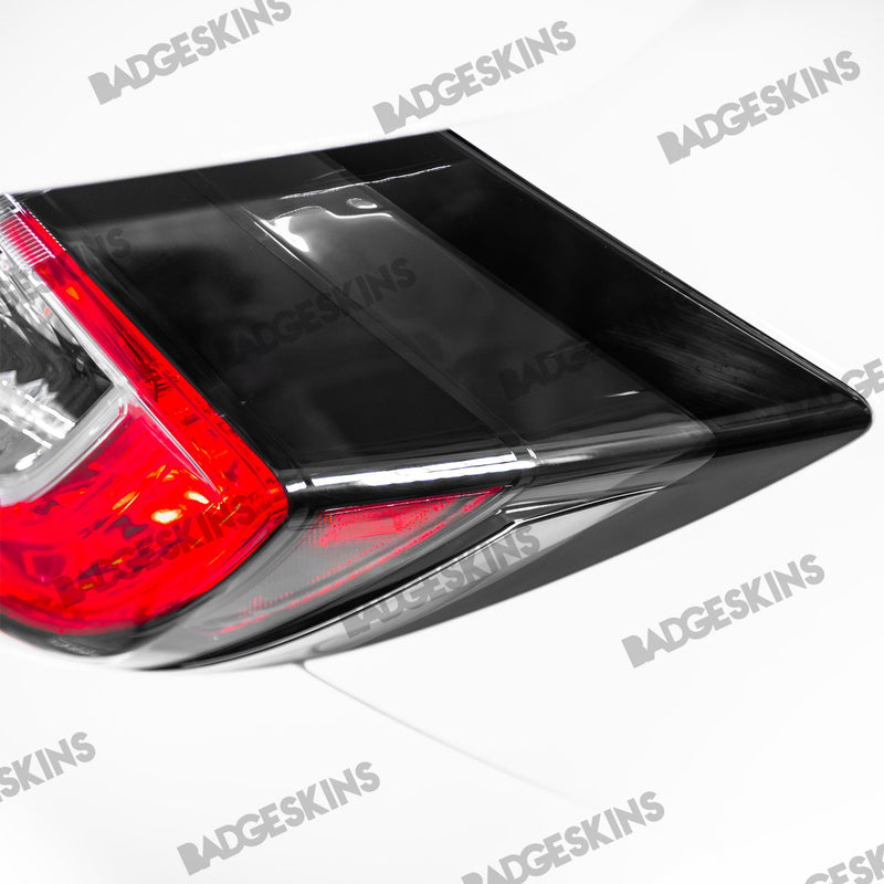 Load image into Gallery viewer, Honda - 10th Gen - Civic - HB - Taillight Eyelid (half)