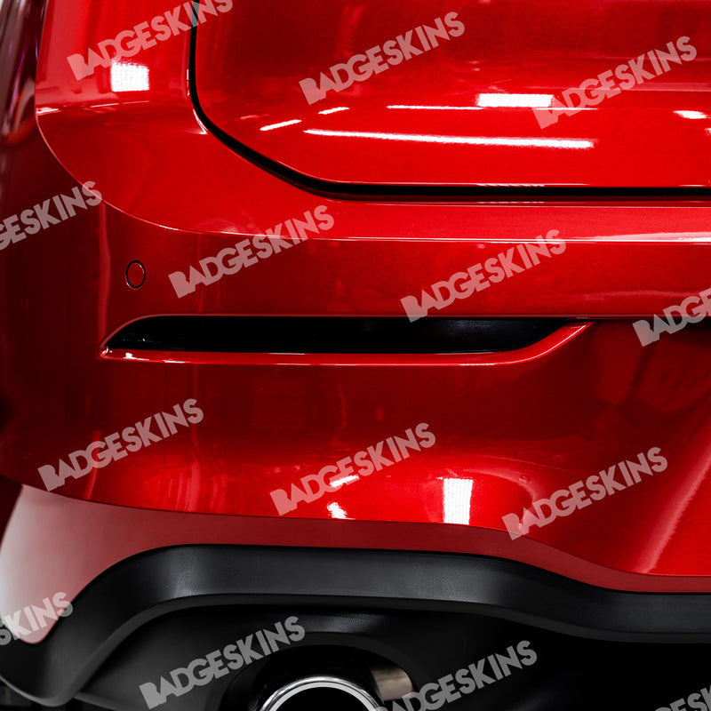 Load image into Gallery viewer, VW - MK8/8.5 - Golf - Rear Bumper Reflector Tint