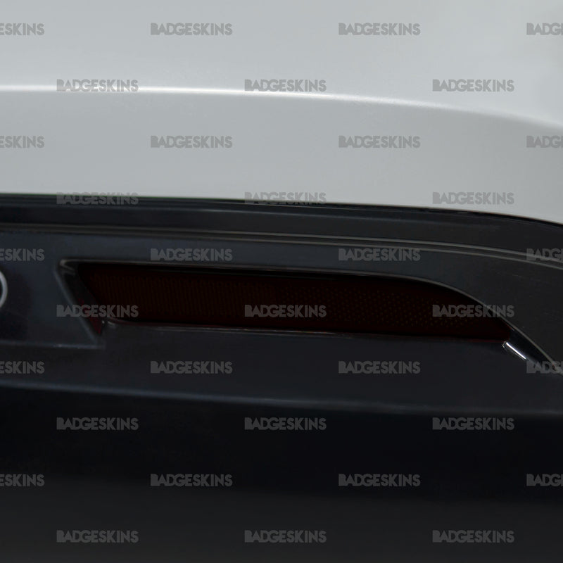 Load image into Gallery viewer, Honda - 6th Gen - Prelude - Rear Bumper Reflector Tint
