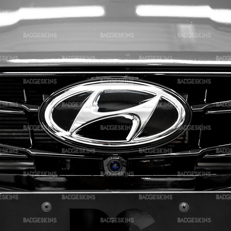 Load image into Gallery viewer, Hyundai - 8th Gen - Sonata - Front Smooth Tinted Hyundai Emblem Overlay

