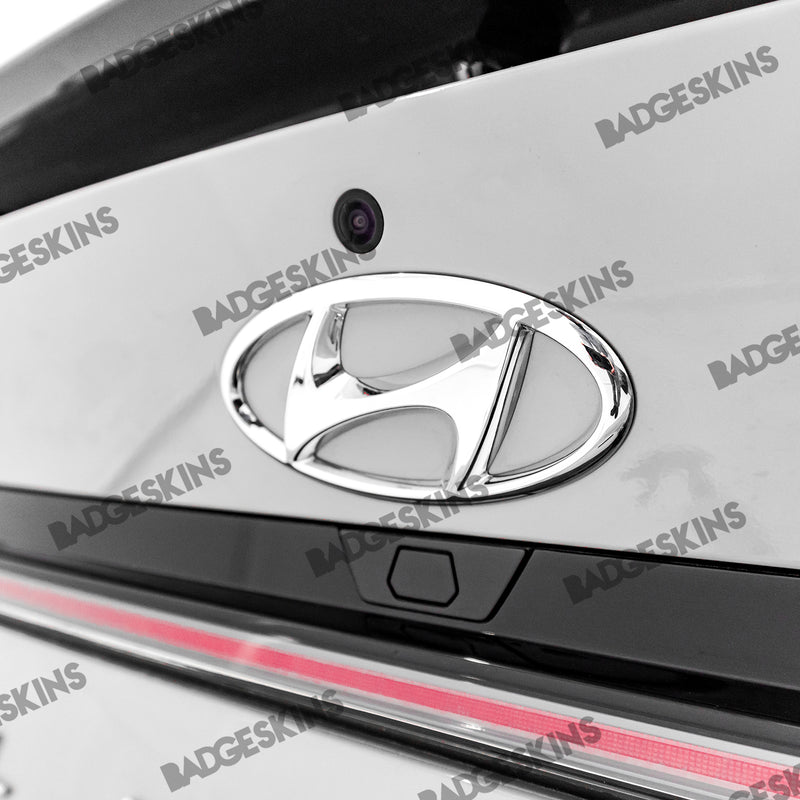 Load image into Gallery viewer, Hyundai - 7G - Elantra - Rear Hyundai Emblem Overlay
