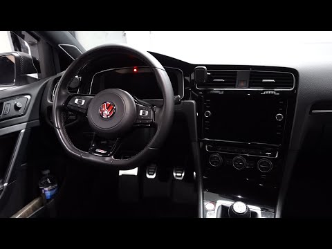 Load and play video in Gallery viewer, VW - MK7/7.5 - Clark Plaid Steering Wheel VW Inlay (Round Airbag)
