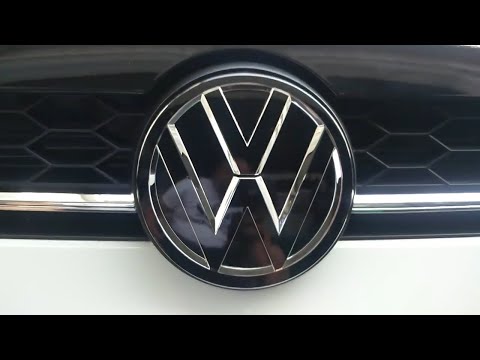 Load and play video in Gallery viewer, VW - B7/B8 - Passat - Rear VW Emblem Overlay (2010-2022)
