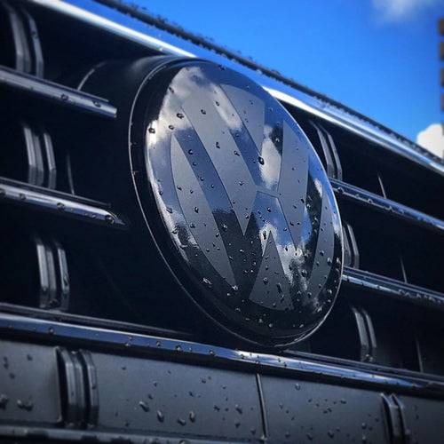VW - B8 - Passat - Front Smooth 3pc VW Emblem Overlay