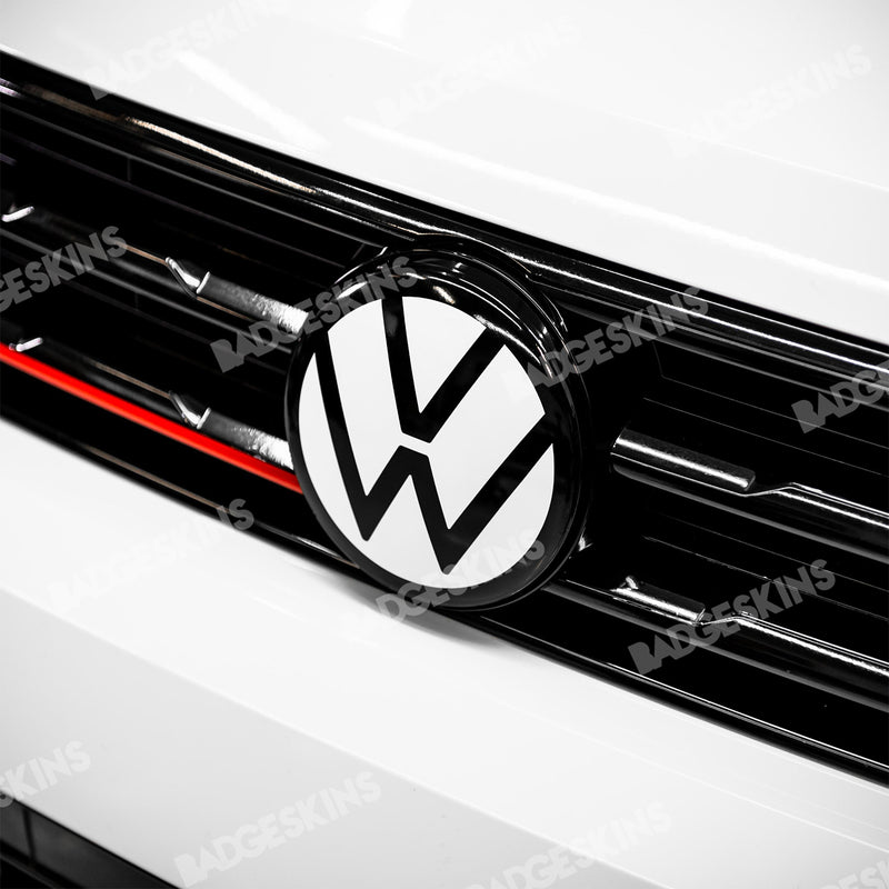 Load image into Gallery viewer, VW - MK2 - Tiguan - Front Grille Accent Stripe (LED &amp; Halogen Head Lights)
