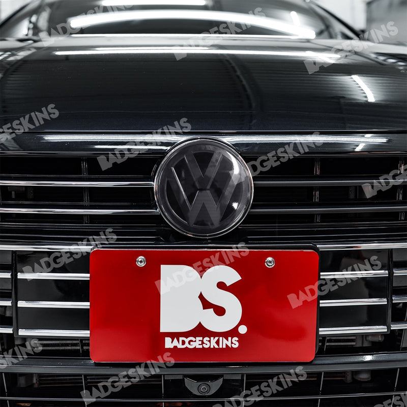 Load image into Gallery viewer, VW - MK1.5 - Arteon - Front Smooth 1pc Tinted VW Emblem Overlay
